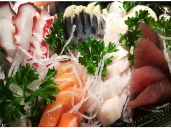 Party Tray X (26pcs)刺身船 X （50件)